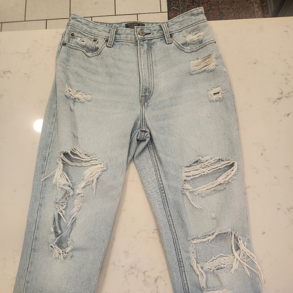 Abercrombie High Waist Distressed Mom Jean